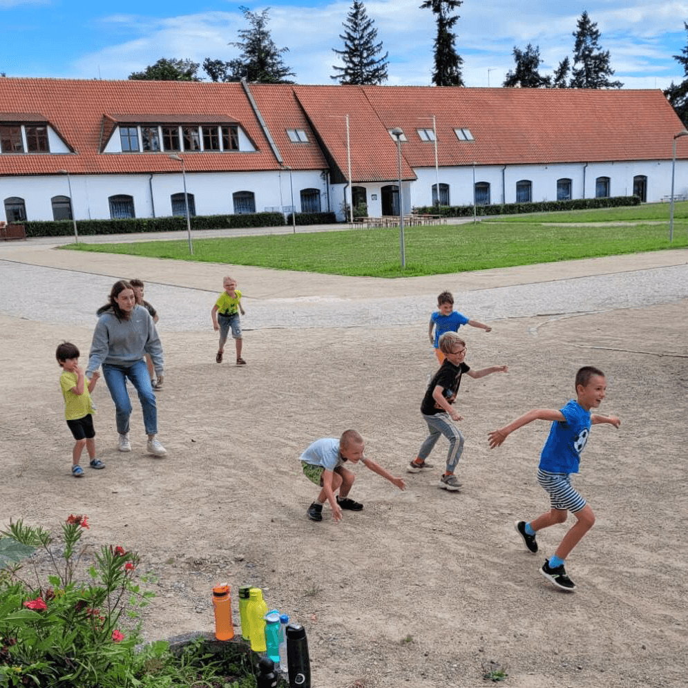 Letní plavecký tábor pro děti – Hotel Floret Praha